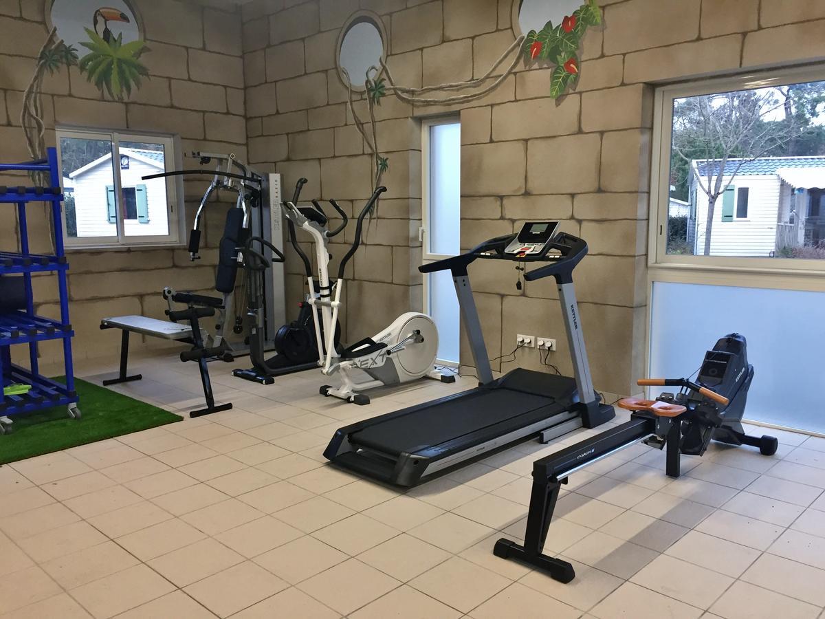 Camping Le Dauphin Hotel Saint-Georges-de-Didonne Ngoại thất bức ảnh
